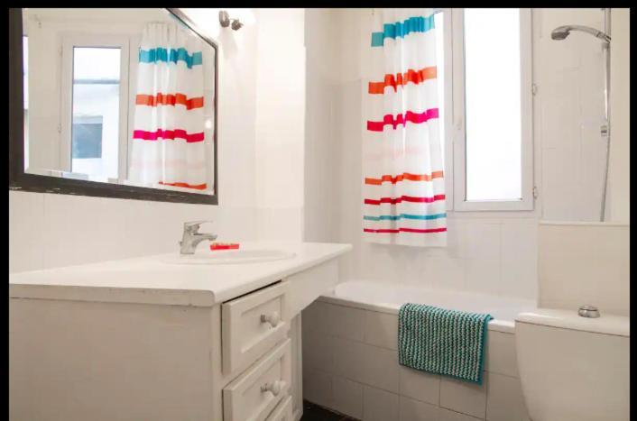 Appartement Proche Montmartre Paris Bagian luar foto